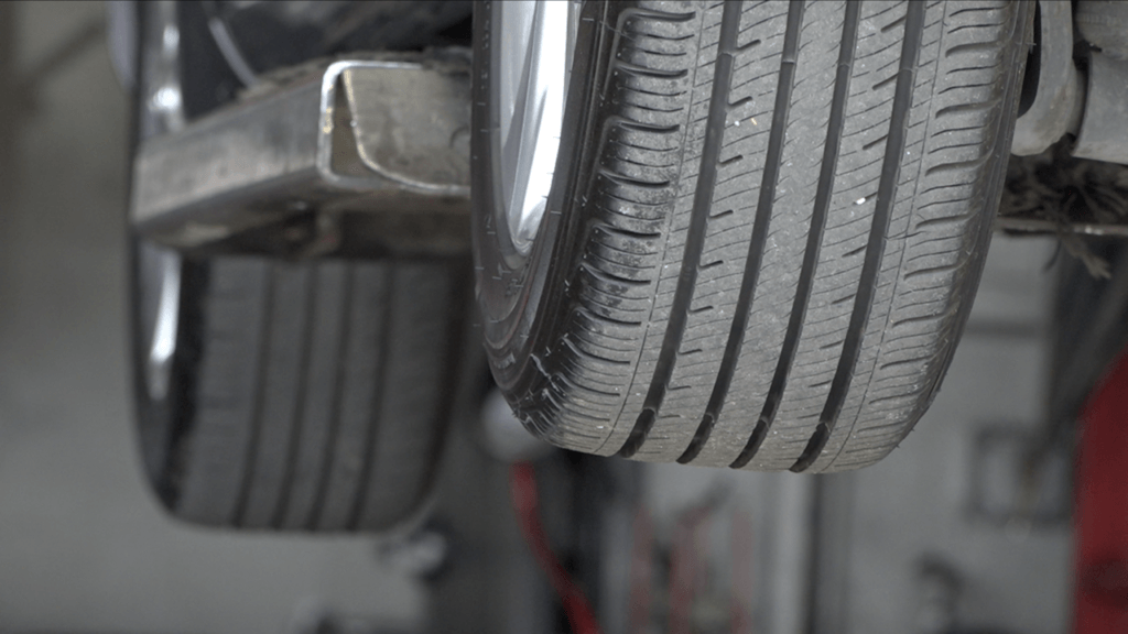 National Tire Shortage Emerges As Snowstorms Pound US Paine.TV